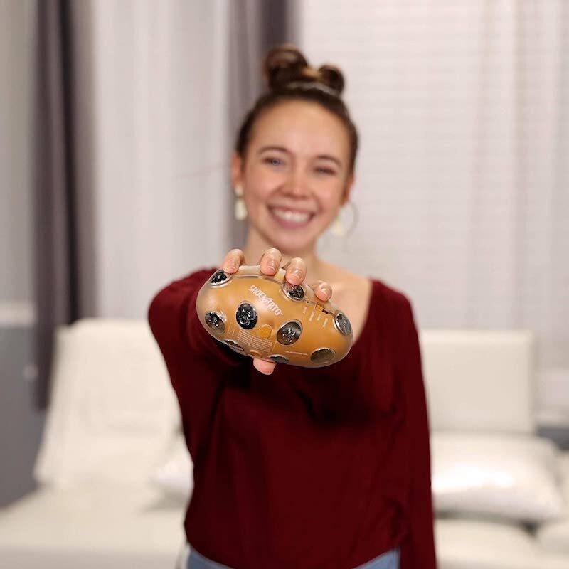 Shocktato: The Shocking Hot Potato Party Game 4 shocktato the game